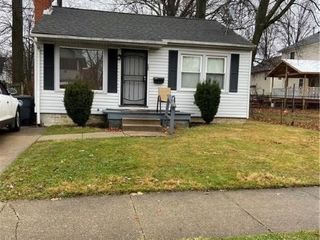 Foreclosed Home - 935 STORER AVE, 44320