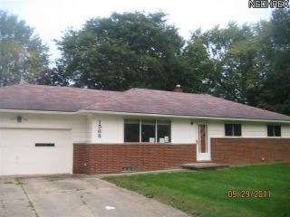 Foreclosed Home - 1568 SCHOOLCRAFT AVE, 44321