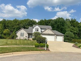 Foreclosed Home - 190 WOODLAND RUN, 44406