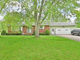 Foreclosed Home - 2300 BARCLAY MESSERLY RD, 44470
