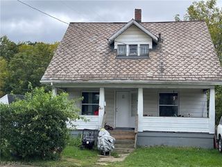 Foreclosed Home - 1415 WEST AVE NW, 44483