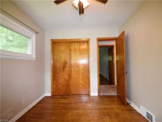 Foreclosed Home - 8743 WARWICK RD SE, 44484