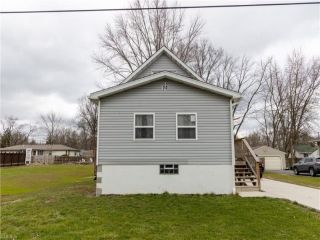 Foreclosed Home - 1313 DEFOREST RD SE, 44484