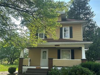 Foreclosed Home - 1116 ADELAIDE AVE SE, 44484
