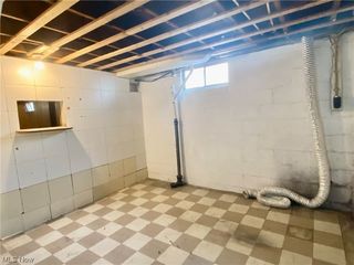 Foreclosed Home - 1099 KENMORE AVE SE, 44484