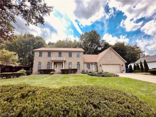 Foreclosed Home - 402 AVALON DR SE, 44484