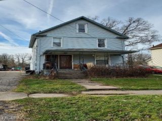 Foreclosed Home - 271 DICKEY AVE NW, 44485
