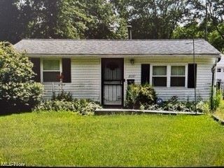Foreclosed Home - 2037 OAK ST SW, 44485