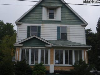 Foreclosed Home - 1052 FAIRVIEW AVE, 44502