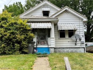 Foreclosed Home - 924 PASADENA AVE, 44502