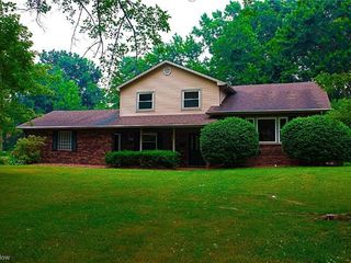 Foreclosed Home - 4785 LOGAN ARMS DR, 44505