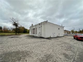 Foreclosed Home - 2900 MARKET ST, 44507