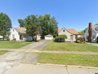 Foreclosed Home - 40 BEECHWOOD DR, 44512