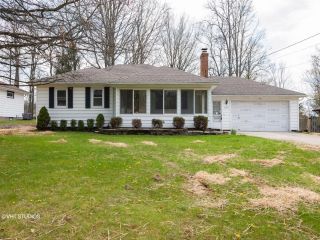Foreclosed Home - 5645 Yorktown Ln, 44515