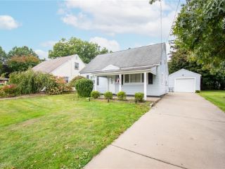 Foreclosed Home - 256 S ROANOKE AVE, 44515