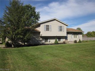 Foreclosed Home - 22498 N BENTON WEST RD, 44601
