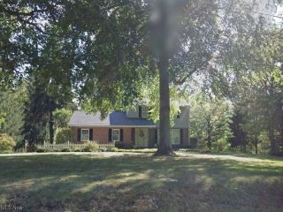 Foreclosed Home - 14470 CENFIELD ST NE, 44601