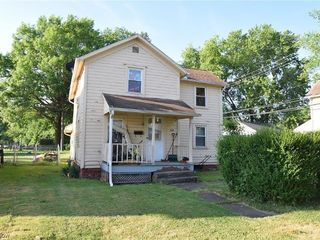 Foreclosed Home - 214 E 6TH ST, 44622