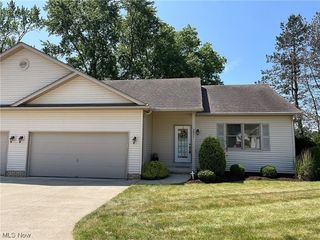 Foreclosed Home - 221 ASPEN DR, 44622