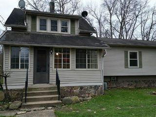 Foreclosed Home - 600 WOODLAND ST SW, 44632