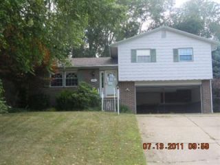 Foreclosed Home - 922 SUMMERDALE AVE NW, 44646