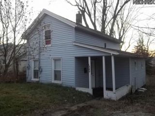 Foreclosed Home - 1349 KRACKER ST NW, 44646