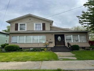 Foreclosed Home - 226 6TH ST NE, 44646