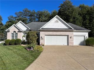 Foreclosed Home - 8426 WOODED POINT CIR NW, 44646