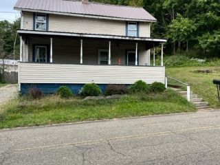 Foreclosed Home - 5871 MAIN ST SE, 44663
