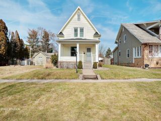 Foreclosed Home - 146 W Michigan Ave, 44672
