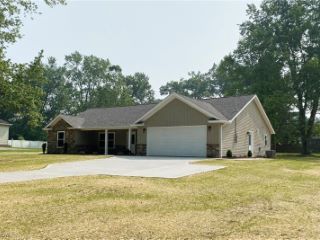 Foreclosed Home - 345 PARKVIEW DR, 44677