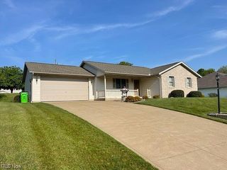 Foreclosed Home - 1262 BRANDI DR SW, 44680