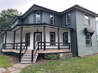 Foreclosed Home - 126 MAPLE ST SW, 44681