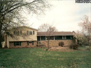 Foreclosed Home - 2645 FOXFIRE ST NW, 44685