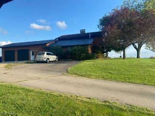 Foreclosed Home - 1141 N REEDSBURG RD, 44691