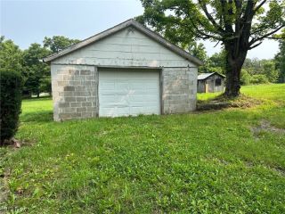 Foreclosed Home - 6463 STATE ROUTE 342, 44699