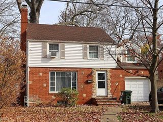 Foreclosed Home - 1724 VASSAR AVE NW, 44703