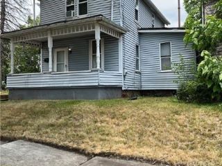 Foreclosed Home - 1511 2ND ST NE, 44704