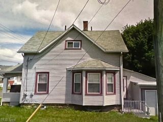 Foreclosed Home - 1636 MAPLE AVE NE, 44705