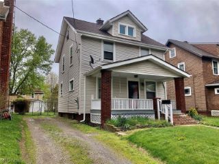 Foreclosed Home - 2550 FLETCHER AVE NE, 44705