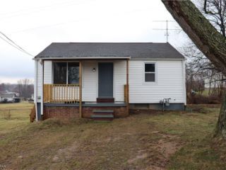 Foreclosed Home - 5737 NAVARRE RD SW, 44706