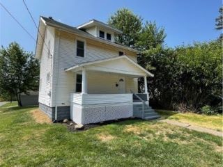 Foreclosed Home - 2370 3RD ST SE, 44707