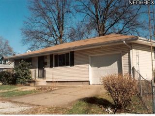 Foreclosed Home - 1220 OAK AVE NW, 44708