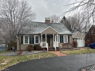 Foreclosed Home - 164 PERRY DR NW, 44708