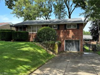 Foreclosed Home - 2621 16TH ST NW, 44708
