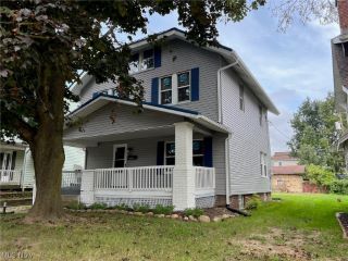 Foreclosed Home - 2411 10TH ST NW, 44708