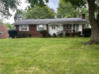 Foreclosed Home - 2519 BROOKDALE ST NW, 44709