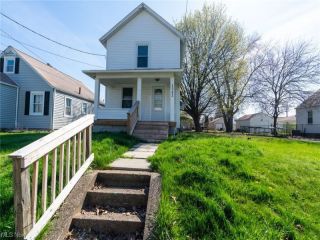 Foreclosed Home - 1242 LINWOOD AVE SW, 44710