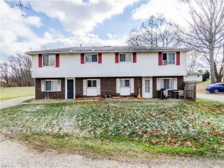 Foreclosed Home - 3840 GUILFORD AVE NW, 44718