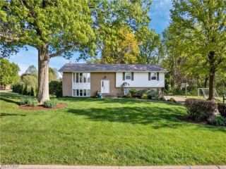 Foreclosed Home - 495 CHAPPLE HILL DR NE, 44720